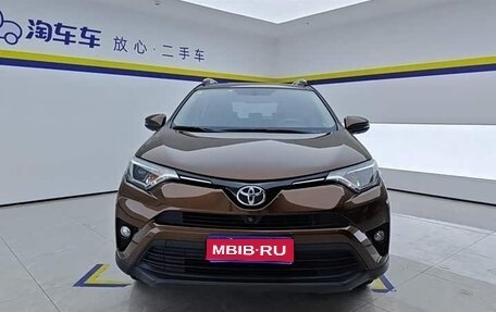 Toyota RAV4, 2019 год, 2 350 000 рублей, 1 фотография