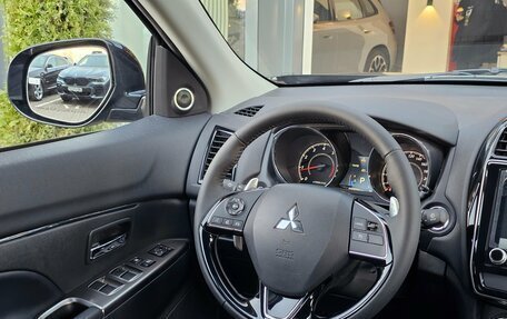 Mitsubishi ASX I рестайлинг, 2025 год, 3 800 000 рублей, 25 фотография