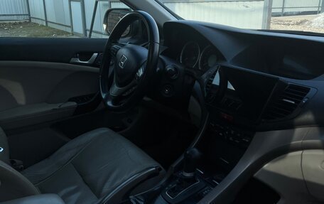 Honda Accord VIII рестайлинг, 2008 год, 900 000 рублей, 11 фотография