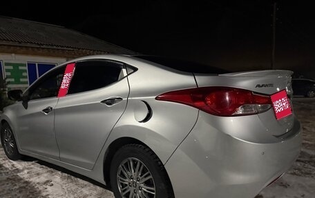 Hyundai Avante, 2011 год, 730 000 рублей, 2 фотография