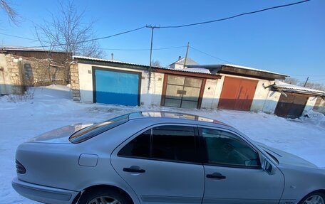 Mercedes-Benz E-Класс, 1999 год, 340 000 рублей, 4 фотография