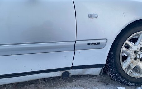 Mercedes-Benz E-Класс, 1999 год, 340 000 рублей, 6 фотография