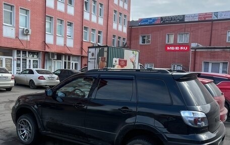 Mitsubishi Outlander III рестайлинг 3, 2004 год, 790 000 рублей, 6 фотография