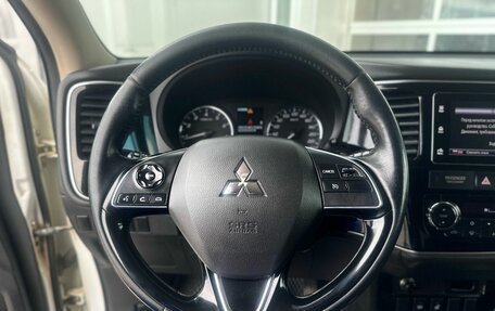 Mitsubishi Outlander III рестайлинг 3, 2017 год, 1 733 000 рублей, 9 фотография