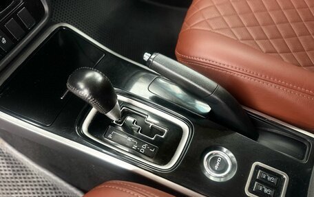 Mitsubishi Outlander III рестайлинг 3, 2017 год, 1 733 000 рублей, 11 фотография