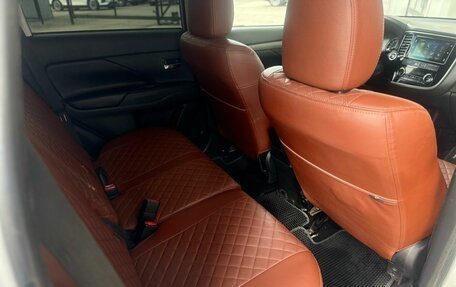 Mitsubishi Outlander III рестайлинг 3, 2017 год, 1 733 000 рублей, 20 фотография