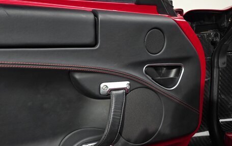 Alfa Romeo 4C, 2018 год, 9 980 000 рублей, 14 фотография