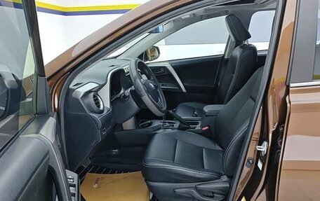 Toyota RAV4, 2019 год, 2 350 000 рублей, 5 фотография