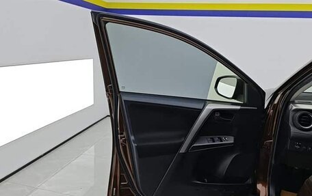 Toyota RAV4, 2019 год, 2 350 000 рублей, 11 фотография