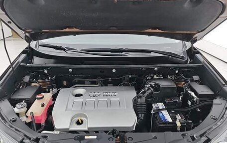 Toyota RAV4, 2019 год, 2 350 000 рублей, 12 фотография