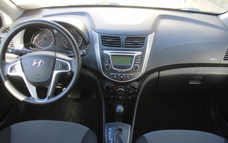 Hyundai Solaris II рестайлинг, 2013 год, 885 000 рублей, 9 фотография