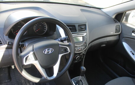 Hyundai Solaris II рестайлинг, 2013 год, 885 000 рублей, 10 фотография