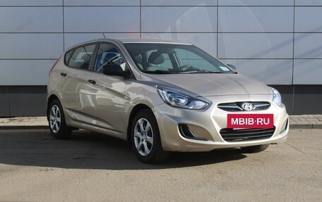 Hyundai Solaris II рестайлинг, 2013 год, 885 000 рублей, 3 фотография