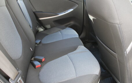 Hyundai Solaris II рестайлинг, 2013 год, 885 000 рублей, 12 фотография