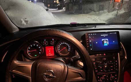 Opel Astra J, 2011 год, 750 000 рублей, 3 фотография