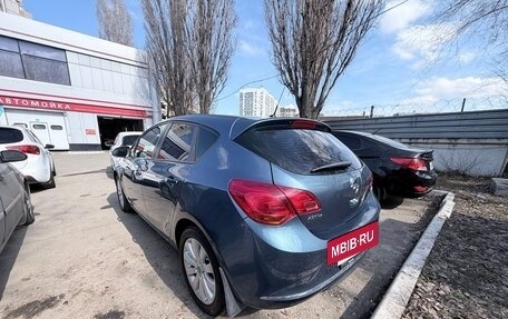 Opel Astra J, 2013 год, 845 000 рублей, 2 фотография