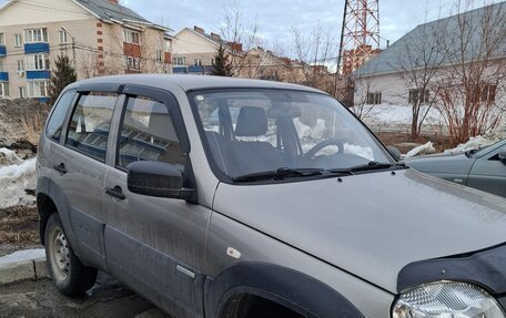 Chevrolet Niva I рестайлинг, 2015 год, 700 000 рублей, 3 фотография