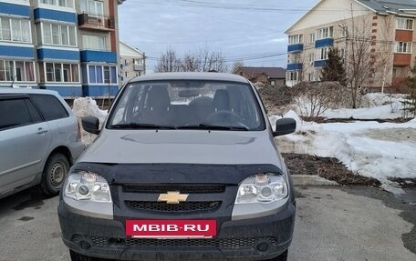 Chevrolet Niva I рестайлинг, 2015 год, 700 000 рублей, 2 фотография