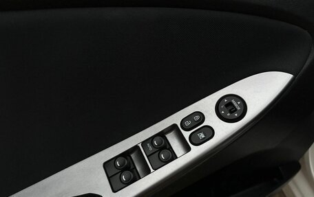 Hyundai Solaris II рестайлинг, 2015 год, 1 100 000 рублей, 6 фотография