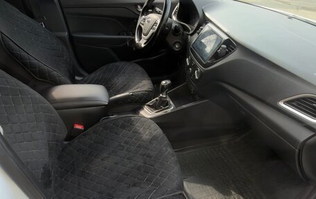 Hyundai Solaris II рестайлинг, 2018 год, 1 010 000 рублей, 7 фотография