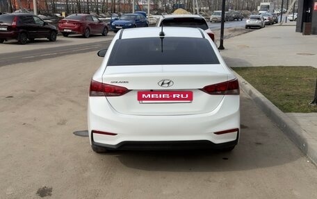 Hyundai Solaris II рестайлинг, 2018 год, 1 010 000 рублей, 9 фотография