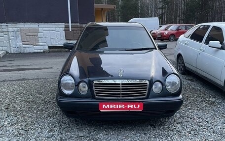 Mercedes-Benz E-Класс, 1995 год, 215 000 рублей, 1 фотография