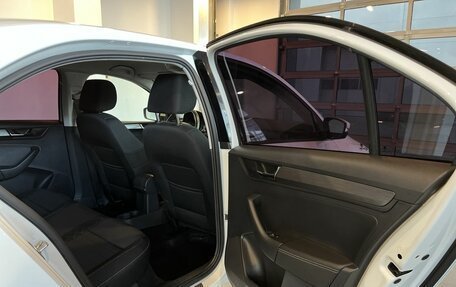 Skoda Rapid I, 2018 год, 1 366 000 рублей, 17 фотография