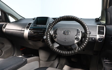 Toyota Prius, 2008 год, 699 000 рублей, 10 фотография