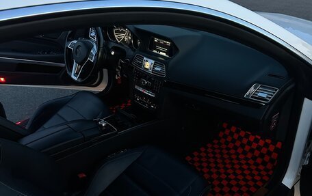 Mercedes-Benz E-Класс, 2014 год, 1 800 000 рублей, 6 фотография