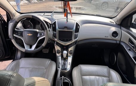 Chevrolet Cruze II, 2013 год, 680 000 рублей, 8 фотография