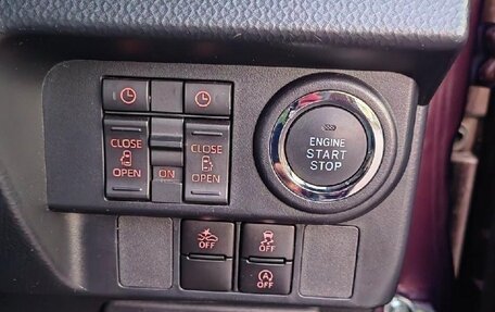 Toyota Roomy I, 2021 год, 1 030 000 рублей, 16 фотография