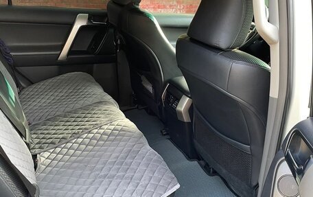 Toyota Land Cruiser Prado 150 рестайлинг 2, 2010 год, 3 150 000 рублей, 1 фотография