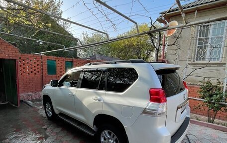 Toyota Land Cruiser Prado 150 рестайлинг 2, 2010 год, 3 150 000 рублей, 3 фотография