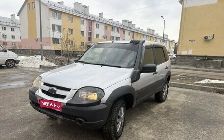 Chevrolet Niva I рестайлинг, 2004 год, 287 000 рублей, 1 фотография