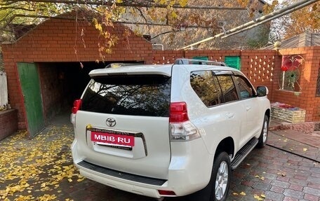 Toyota Land Cruiser Prado 150 рестайлинг 2, 2010 год, 3 150 000 рублей, 10 фотография