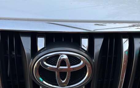 Toyota Land Cruiser Prado 150 рестайлинг 2, 2010 год, 3 150 000 рублей, 13 фотография