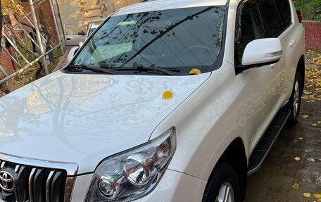 Toyota Land Cruiser Prado 150 рестайлинг 2, 2010 год, 3 150 000 рублей, 14 фотография