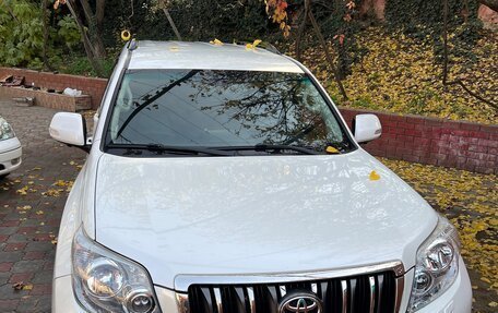 Toyota Land Cruiser Prado 150 рестайлинг 2, 2010 год, 3 150 000 рублей, 15 фотография