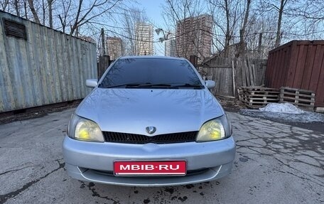 Toyota Platz, 2000 год, 500 000 рублей, 1 фотография