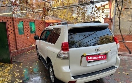 Toyota Land Cruiser Prado 150 рестайлинг 2, 2010 год, 3 150 000 рублей, 16 фотография