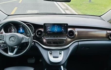 Mercedes-Benz V-Класс, 2022 год, 8 700 000 рублей, 7 фотография