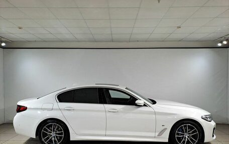 BMW 5 серия, 2022 год, 5 999 000 рублей, 7 фотография