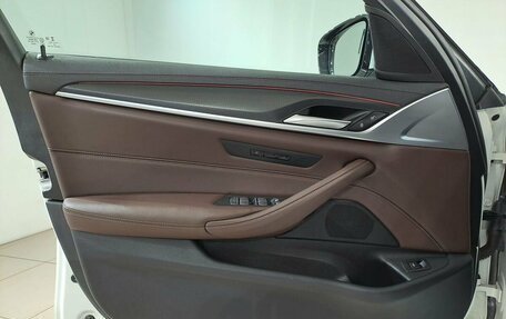 BMW 5 серия, 2022 год, 5 999 000 рублей, 17 фотография