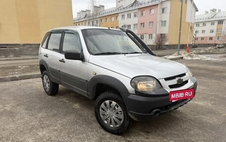 Chevrolet Niva I рестайлинг, 2004 год, 287 000 рублей, 3 фотография