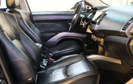 Mitsubishi Outlander III рестайлинг 3, 2008 год, 1 199 000 рублей, 22 фотография