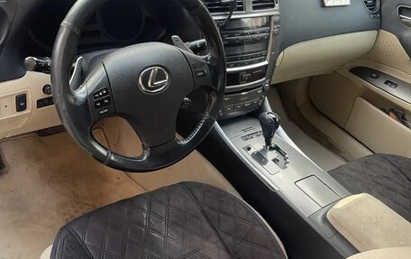 Lexus IS II рестайлинг 2, 2006 год, 900 000 рублей, 10 фотография