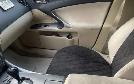 Lexus IS II рестайлинг 2, 2006 год, 900 000 рублей, 11 фотография