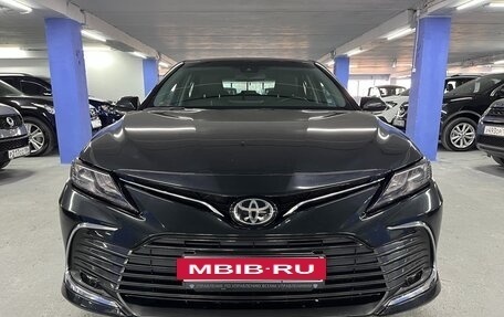 Toyota Camry, 2022 год, 3 590 000 рублей, 2 фотография