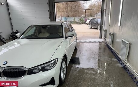 BMW 3 серия, 2019 год, 3 650 000 рублей, 2 фотография