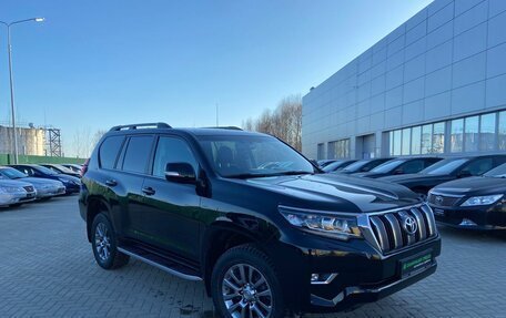 Toyota Land Cruiser Prado 150 рестайлинг 2, 2018 год, 4 490 000 рублей, 2 фотография
